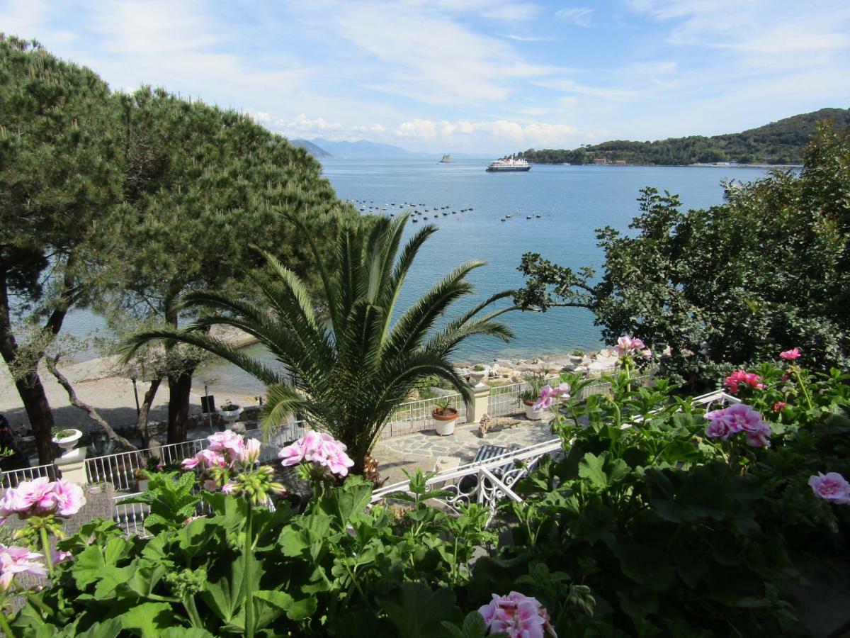 Holiday Home Fiorita ปอร์โตเวเนเร ภายนอก รูปภาพ